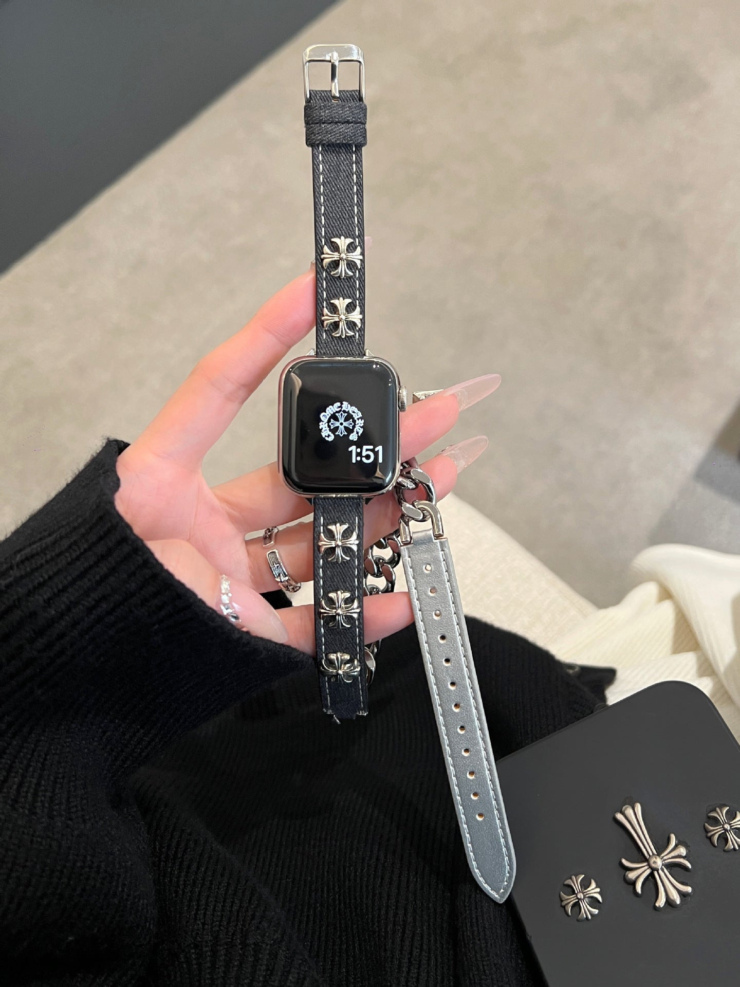 Loopia Chain Leather Double-Loop Watch Band Black Cross Silver Mix