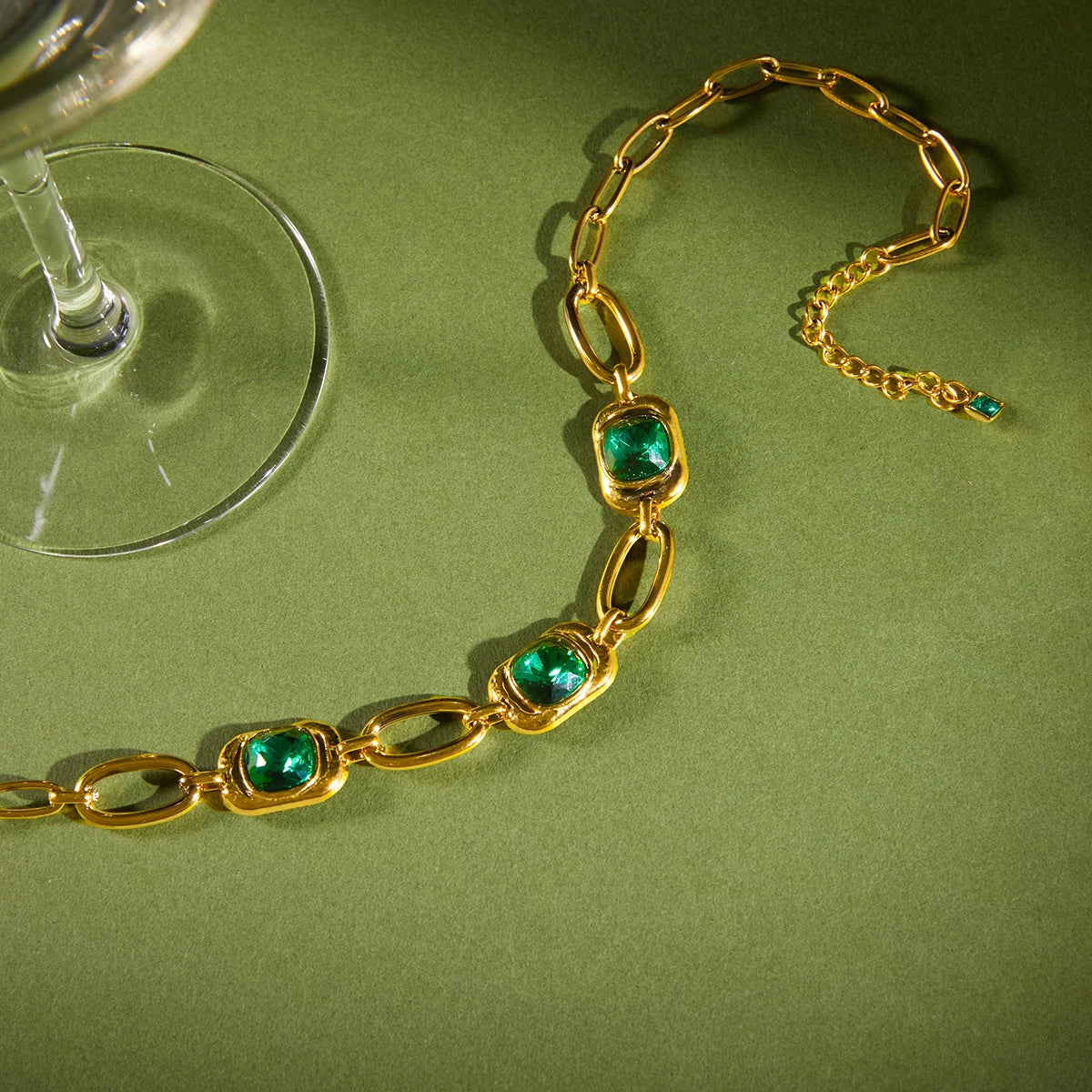 Verdant Halo Crystal Paperclip Chain Necklace