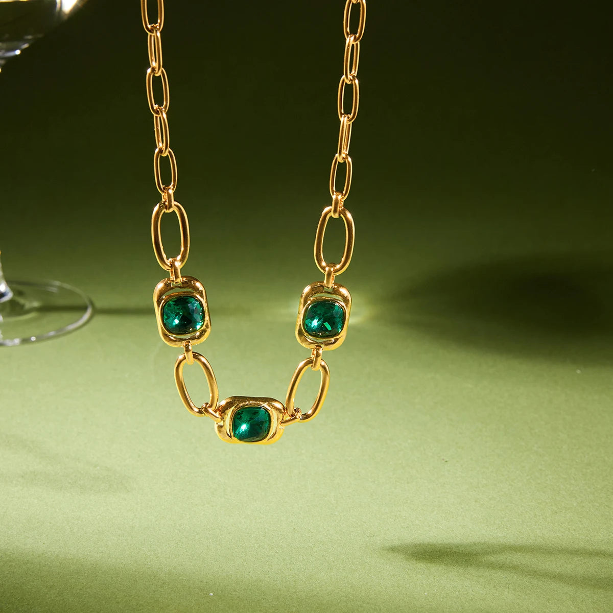 Verdant Halo Crystal Paperclip Chain Necklace